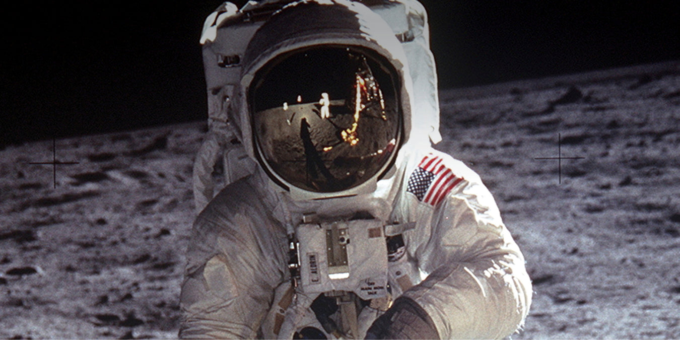 Oz Publishing science big book banner showing an astronaut on the moon
